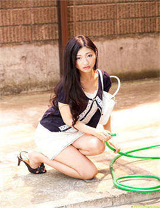 《狮巢血魇》