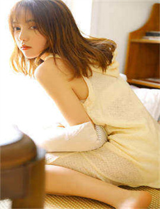 《粗长巨龙挤进美妇》