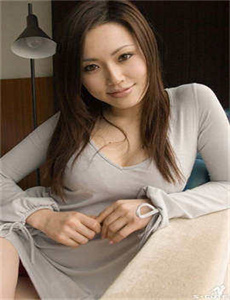 《《漂亮的女邻居3》》