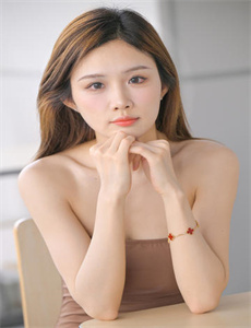 《天天向上 美女总裁》